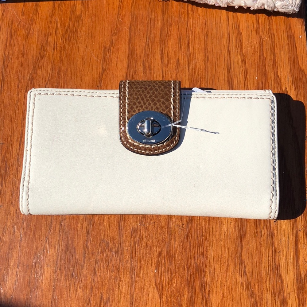 Coach off white wallet